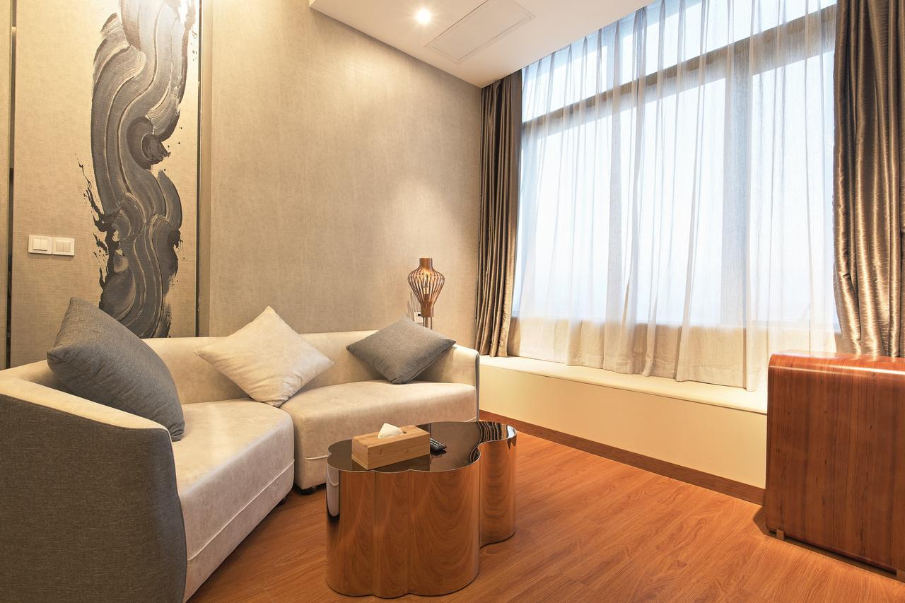 Days Inn South Guangzhou Raiway Station Εξωτερικό φωτογραφία