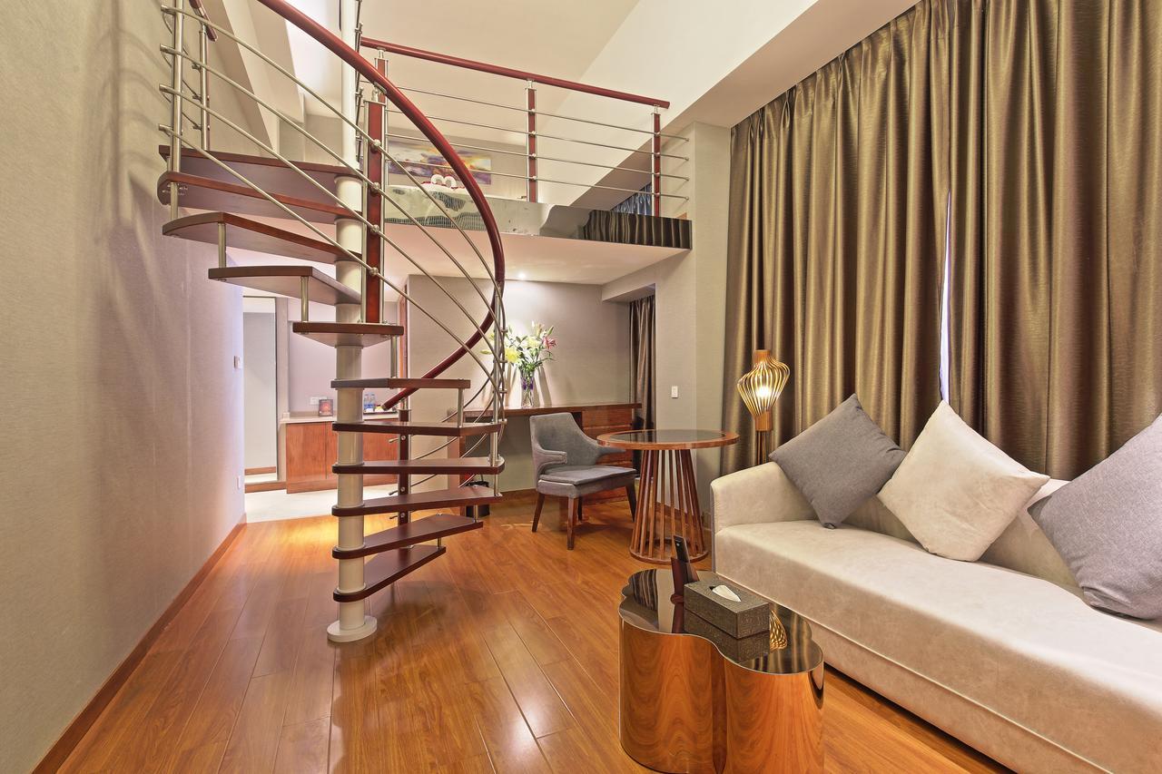 Days Inn South Guangzhou Raiway Station Εξωτερικό φωτογραφία